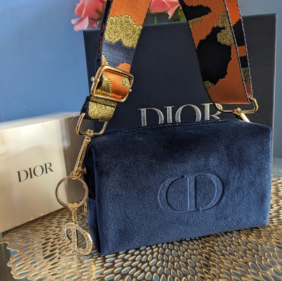 Dior cosmetic pouch - Picture 3 of 10